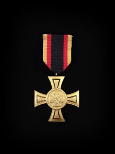 Distinction: Cross of Honour of the German Forces Rank: Gold Date: 6.11.2001 awarded by the French Général de brigade Philippe Chalmel